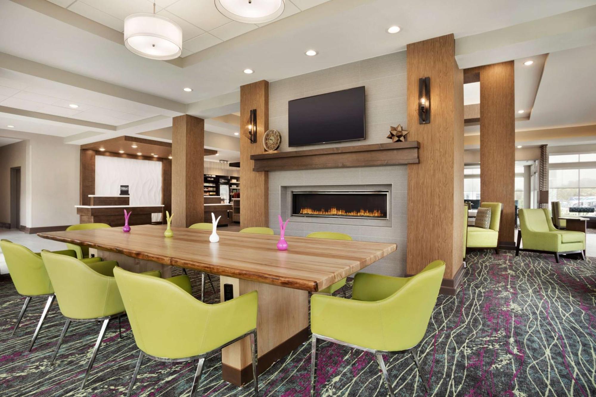 Hilton Garden Inn Houston-Baytown Buitenkant foto